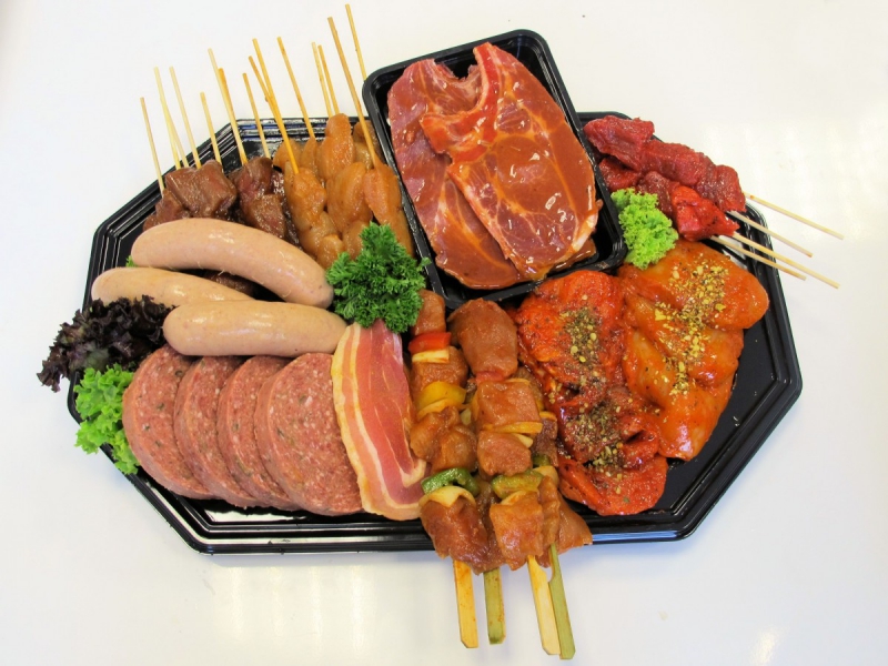 boucherie-AMIRAT-min_bbq_butcher_shop_supermarket_meal_party-766127